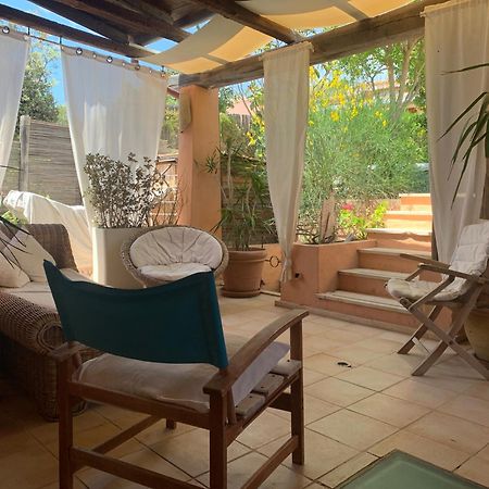 Villasimius Villetta A 300 Mt Dalla Spiaggia Exterior foto